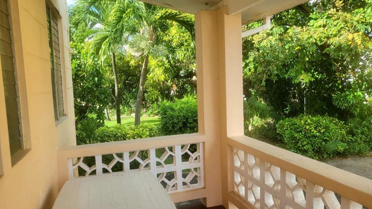 Ventnor House Apartments ブリッジタウン エクステリア 写真
