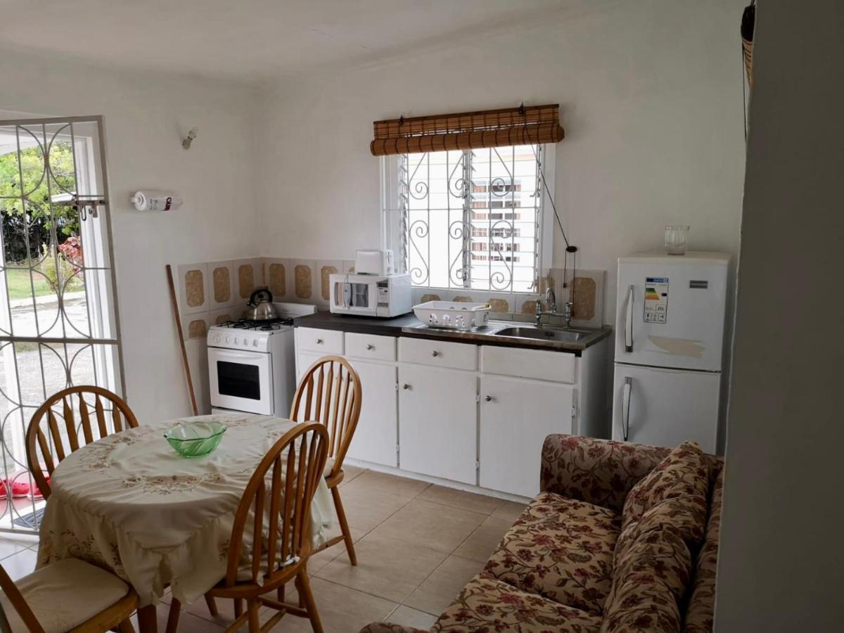 Ventnor House Apartments ブリッジタウン エクステリア 写真