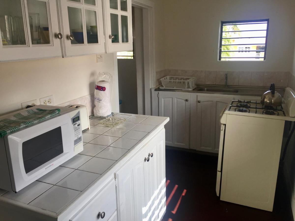Ventnor House Apartments ブリッジタウン エクステリア 写真