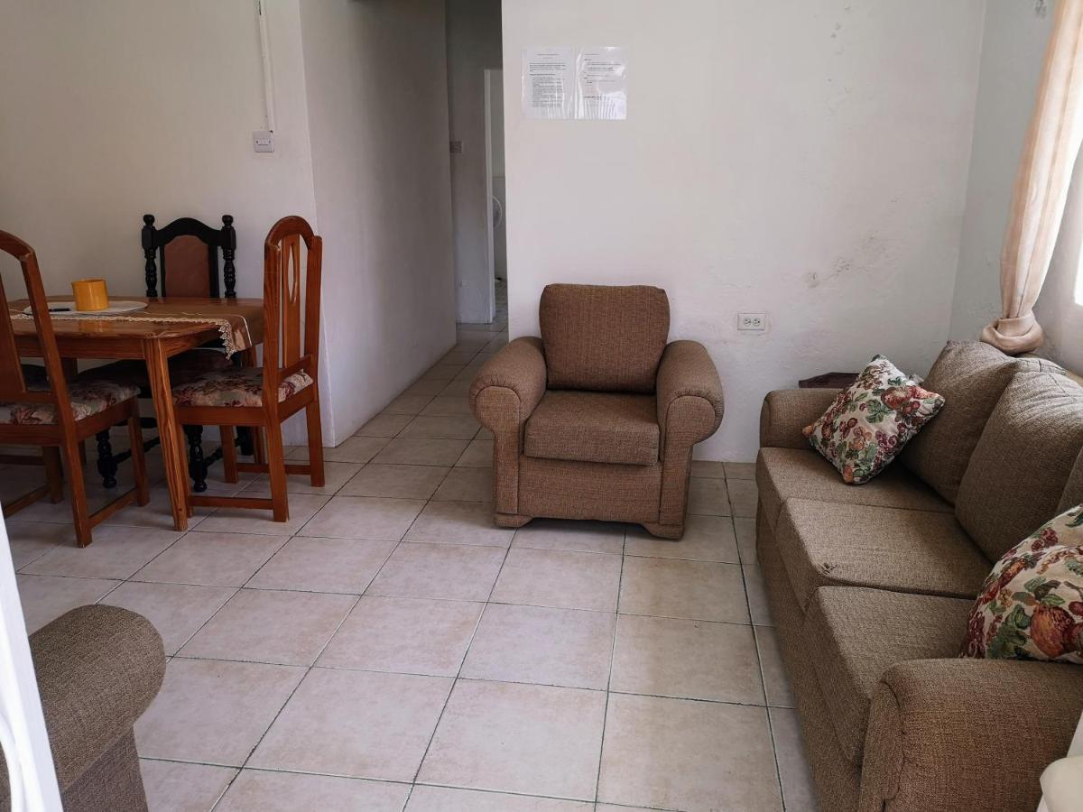 Ventnor House Apartments ブリッジタウン エクステリア 写真